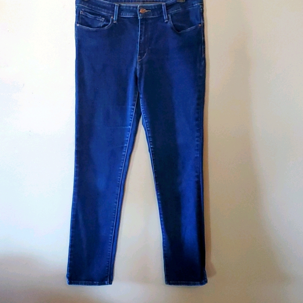 Levi's midrise skinny jeans